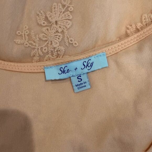 She + Sky Crochet Sheer Overlay Dress Peach Midi Vintage Look Romance Size Small - Picture 4 of 9
